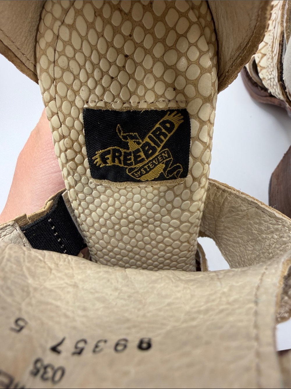 NEW Freebird by Steven Rare Claw Python Snake Heel Sandals Strappy Cream Size 9 - Picture 7 of 9